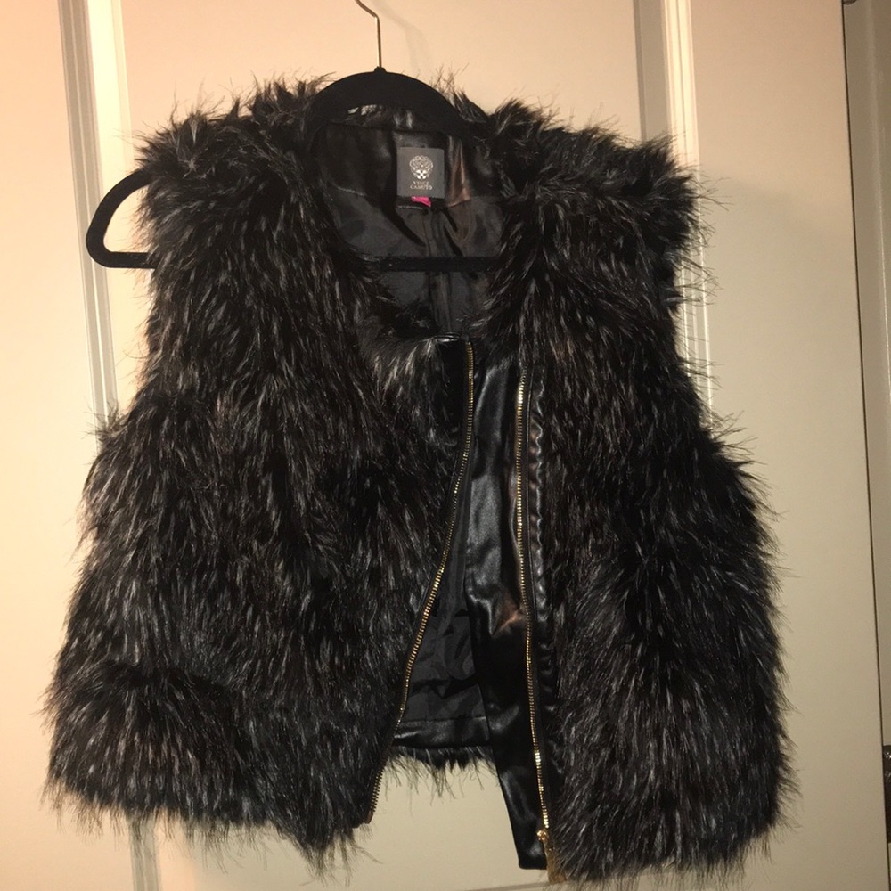 Vince Camuto fur vest in perfect condition - Picture 1 of 3